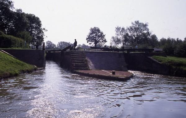 Hillmorton Middle Locks