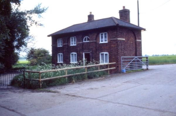Eyton Village Lock Cottage 1998